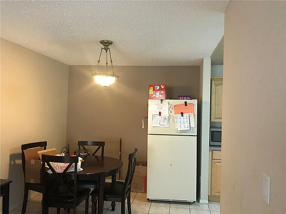 5th image of 661 La Chapa Ave