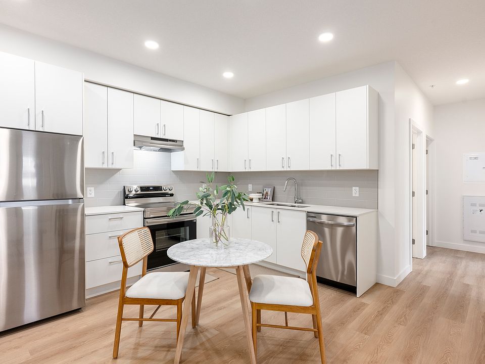 1st image of 55 Shawnee Blvd SW #1520962