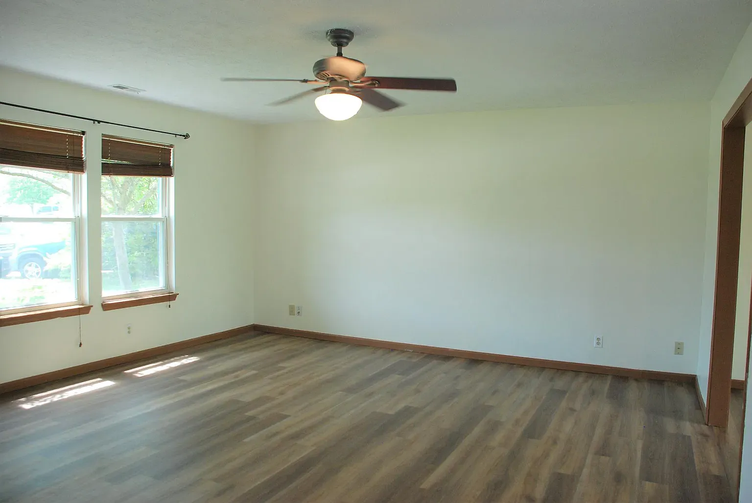 3 bed, 2.5 bath, 1460 sqft, $1,995 — Photo 3