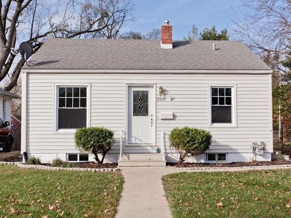 1st image of 3910 B Ave NE