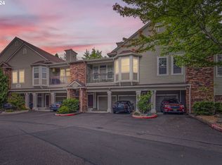 1260 NE Horizon Loop UNIT 307, Portland, OR 97214