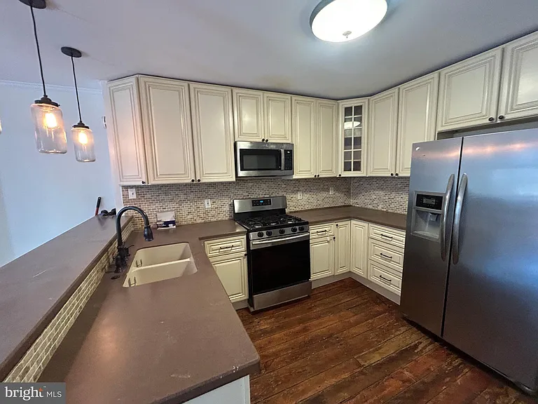 748 S Harshaw St — Photo 9