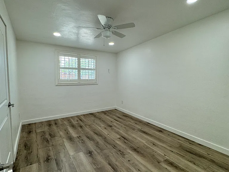 1803 E Miles St — Photo 13