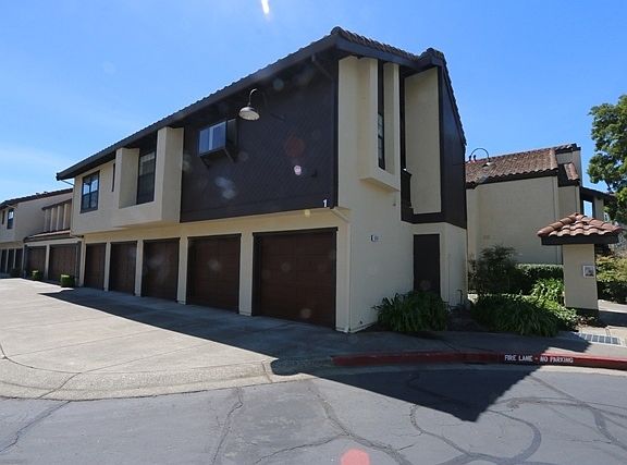 2nd image of 13731 Seagate Dr