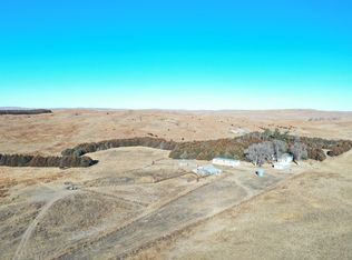 150 W Kemp Dr, Tryon, NE 69167