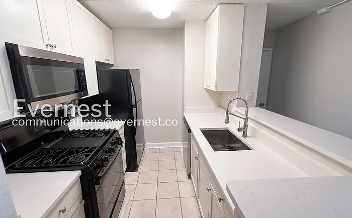 75 S Reynolds St #116 — Photo 9