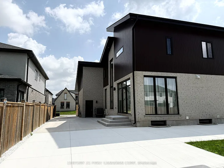 3533 Silverleaf Chase — Photo 37