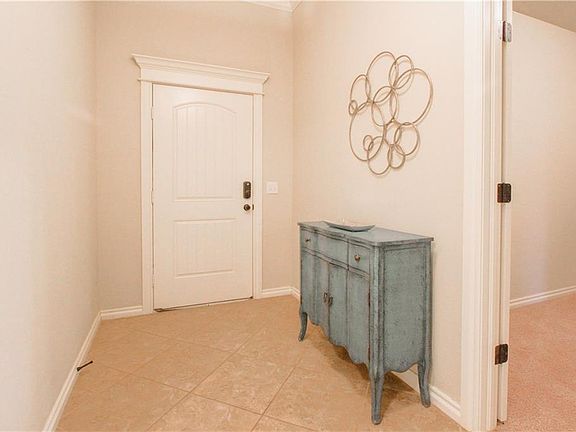2nd image of 19512 Skylers Dr