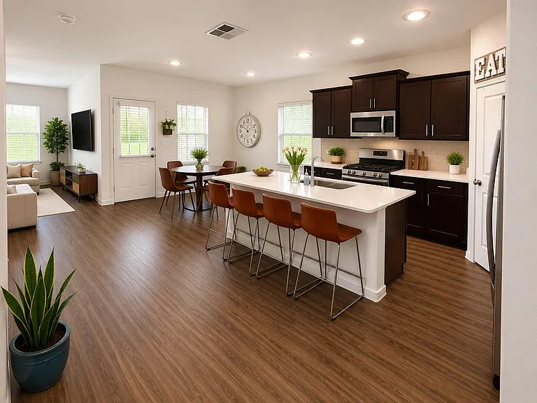 1008 Bluewood Bnd — Photo 12