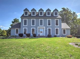 832 Stevens Creek Blvd, Forsyth, IL