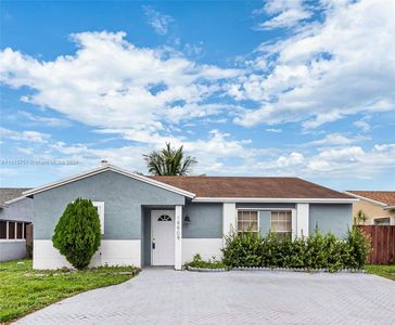 19909 NW 67th Circle Ct, Hialeah, FL, 33015