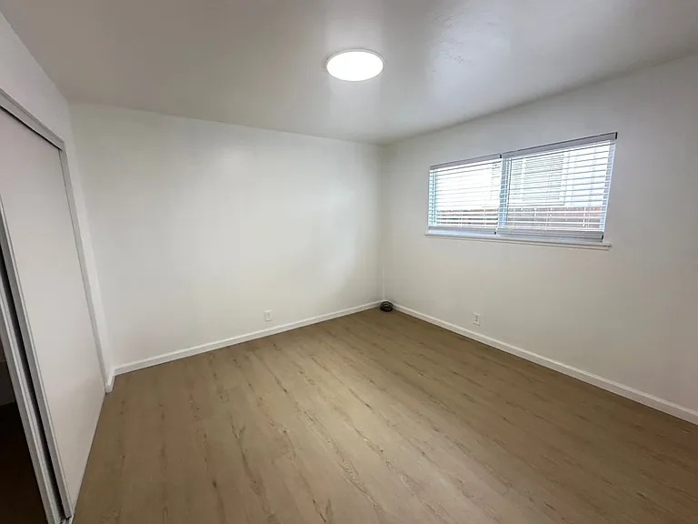 3408 68th Ave — Photo 3