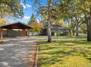 7125 Robles Dr, Redding, CA 96002