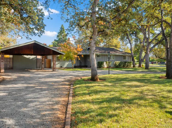 7125 Robles Dr, Redding, CA 96002