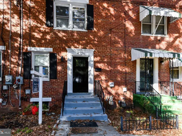 4326 Gault Pl NE, Washington, DC 20019