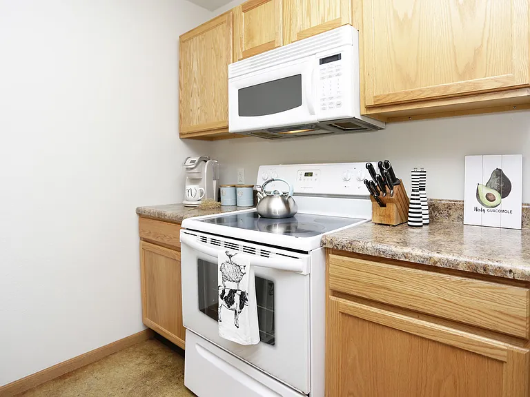 Conifer Creek Townhomes — Photo 3