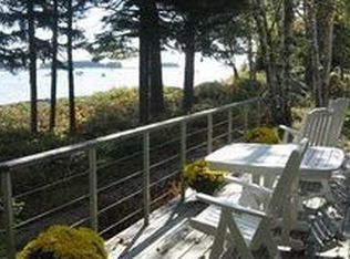 8 Captains Ln, Tenants Harbor, ME 04859