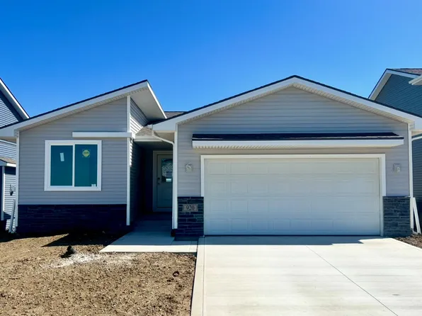 920 Spruce Ave, Norwalk, IA 50211