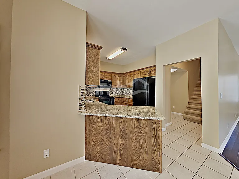 1001 High Ridge Dr — Photo 4