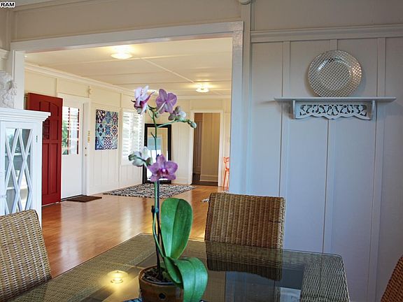 2nd image of 34 Naniluna Pl