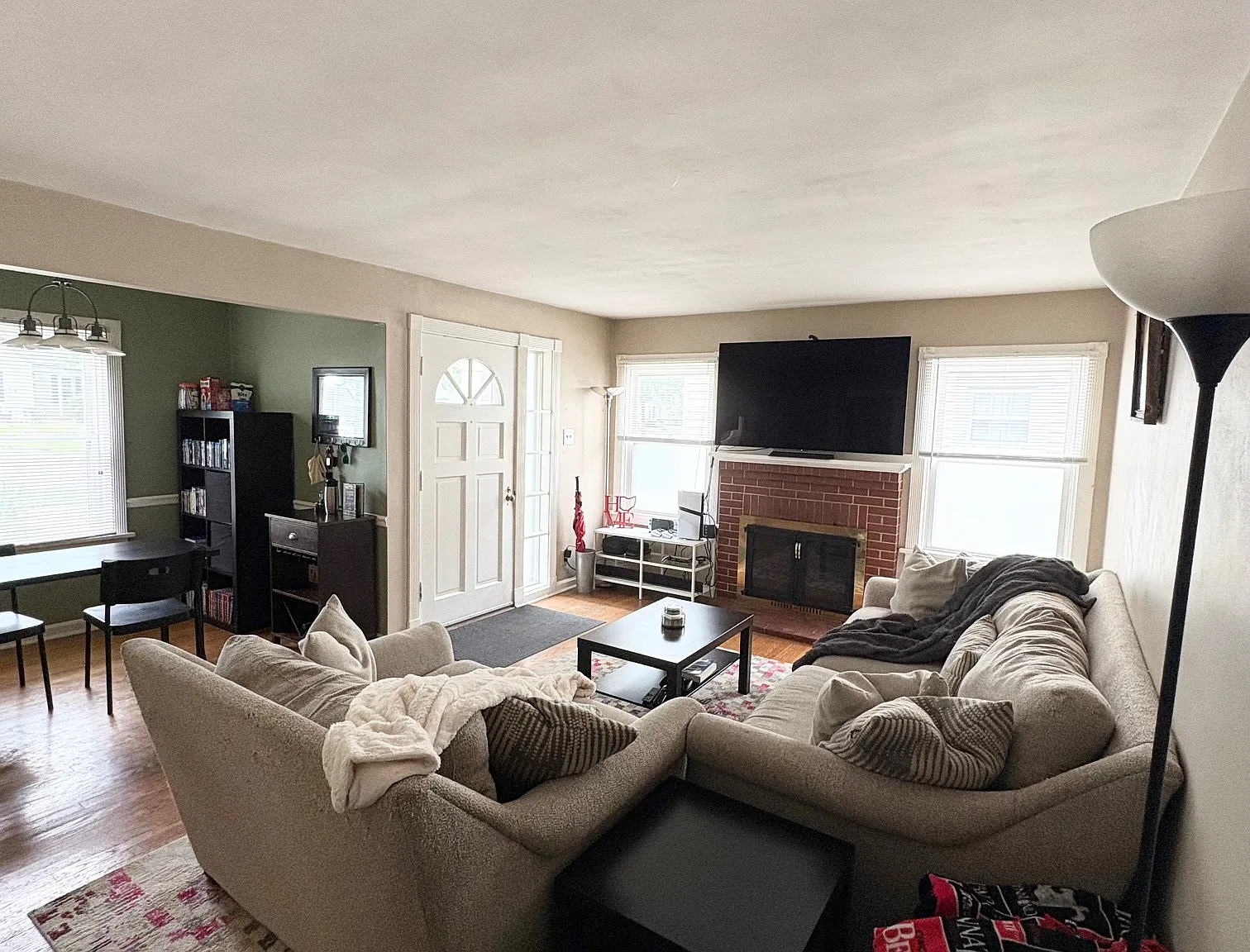 3 bed, 975 sqft, $2,100 — Photo 4