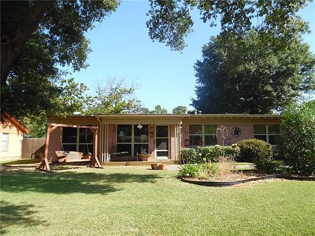 1st image of 117 Carolyn Dr