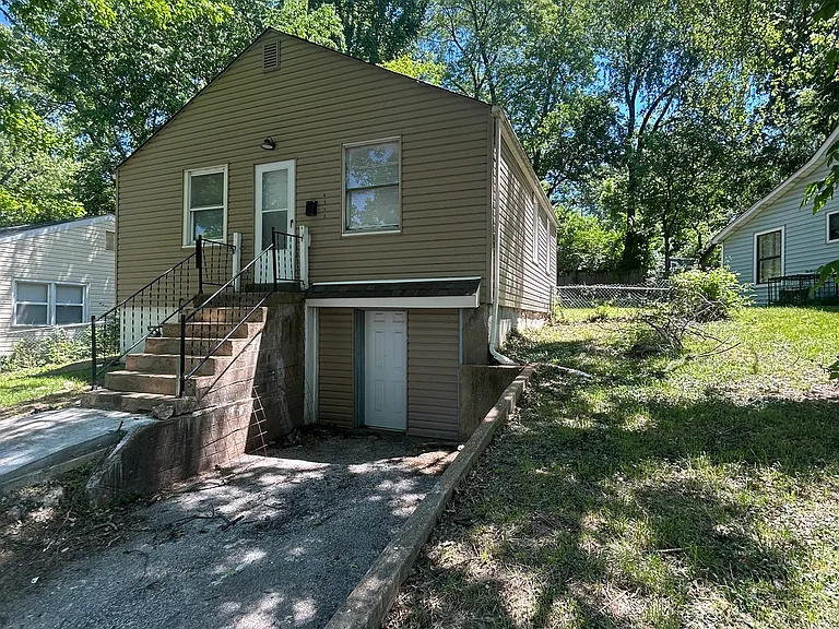4312 Springdale Ave — Photo 1