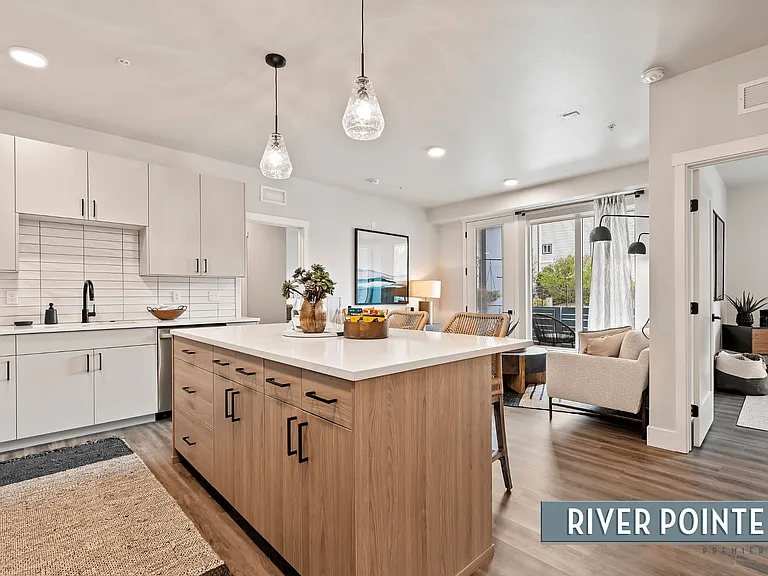 River Pointe Apartments — Photo 6