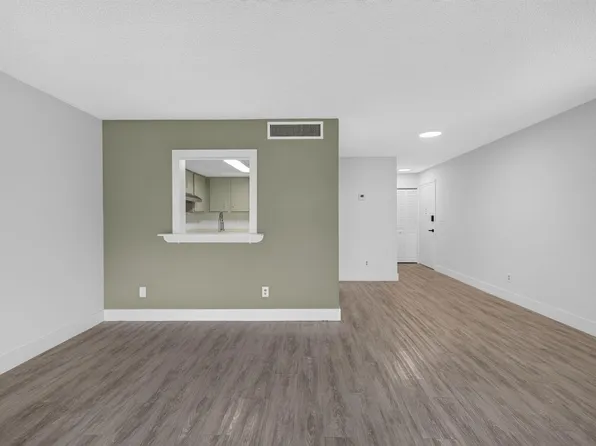 2517 S 17TH Street #103, Fort Pierce, FL 34982