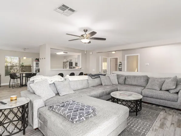 9902 E Deer Trl, Tucson, AZ 85748