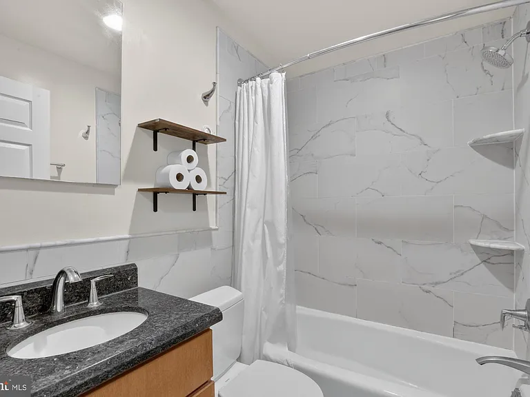 2645 Bainbridge St — Photo 15