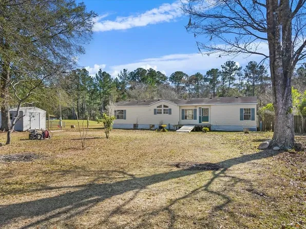 44145 Pinebreeze Cir, Callahan, FL 32011