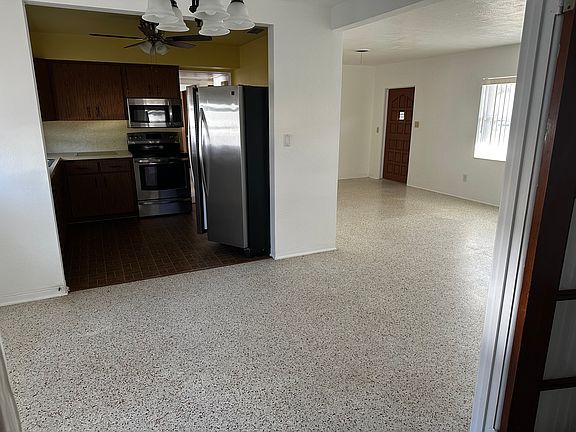 3rd image of 5271 36th Ave N