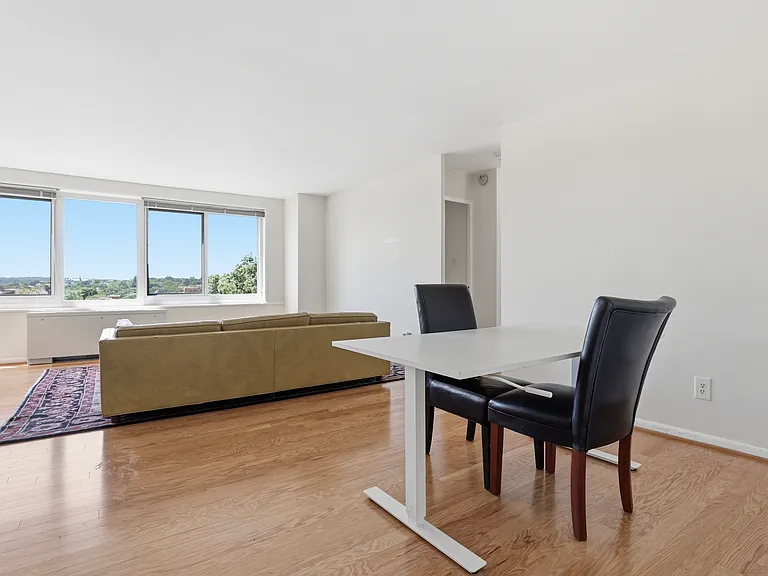 1330 New Hampshire Ave NW #715 — Photo 5