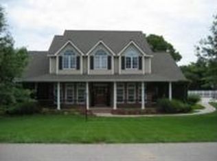 12365 Palmer Dr, Saint Joseph, MO 64505