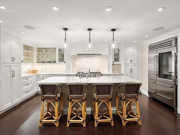 4th image of 48 Scotch Pine Rd