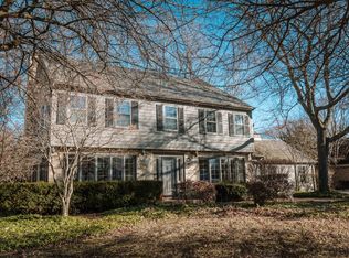 9450 N Broadmoor Rd, Bayside, WI 53217