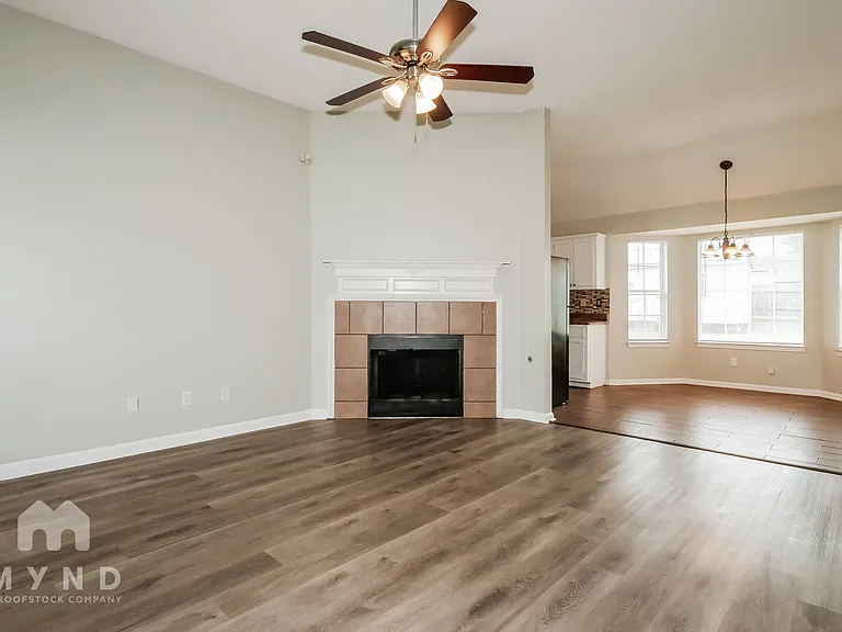 7357 Lee Ann Dr — Photo 7