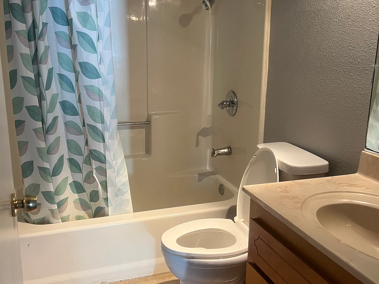 2 bed, $1,450 — Photo 3