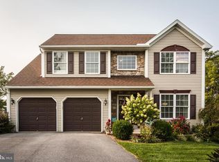 8 Bowes Ln, Reading, PA