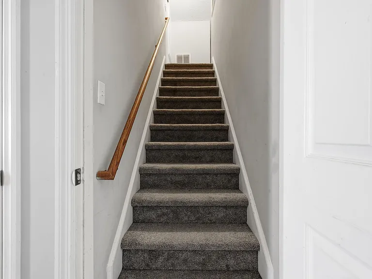 1410 Mingary Ave — Photo 18