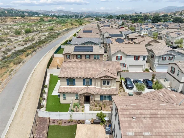 17115 Zion Drive, Canyon Country, CA 91387
