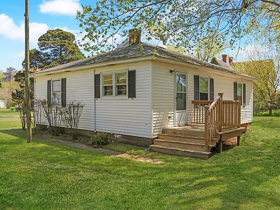 3rd image of 22622 Lee Mont Rd