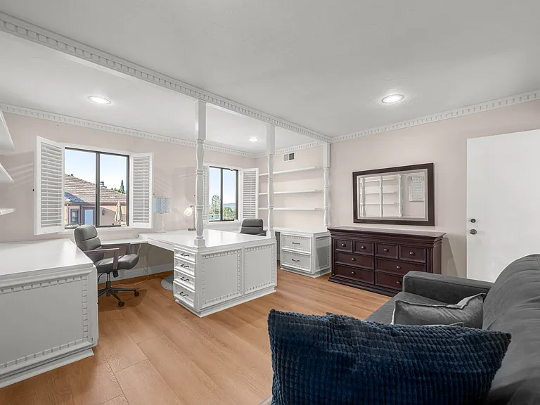 3722 Alonzo Ave — Photo 42