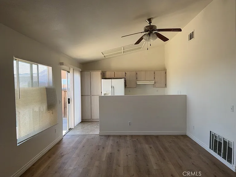 11028 Pemberton Way — Photo 10