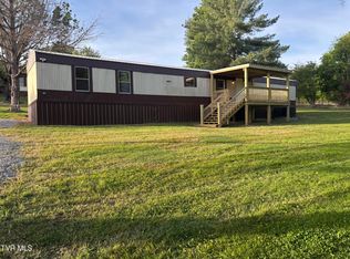 140 Midway Cir, Midway, TN 37809