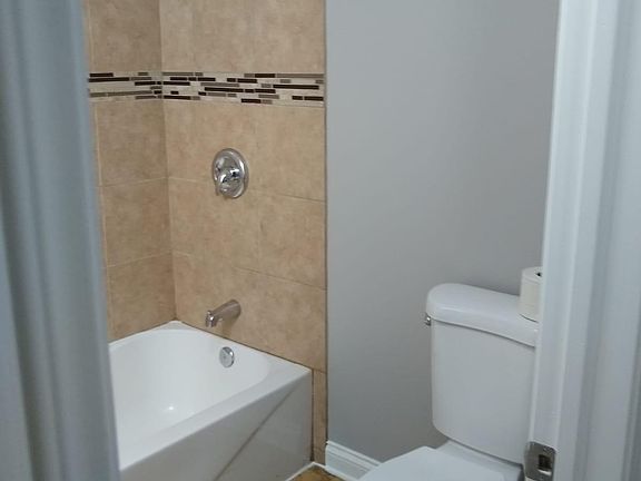 4th image of 1040 N Monticello Ave Floor 1