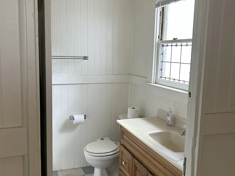 143 W E St #1 — Photo 8