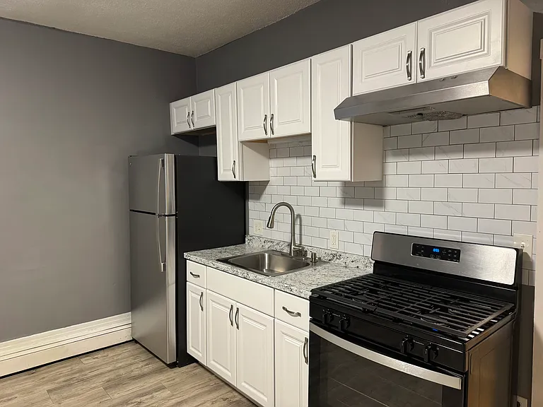 110 Perkins St #9 — Photo 3