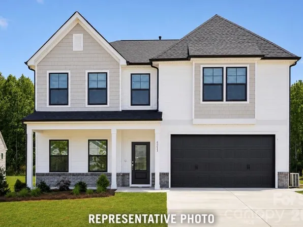 1404 Bansal Dr, Charlotte, NC 28215